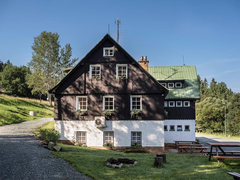 Chata Prim Destne v Orlickych horach Luaran gambar